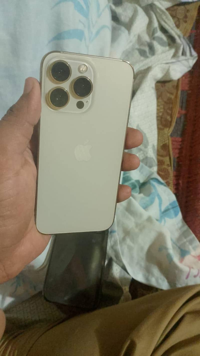 Apple iPhone 13 Pro 2