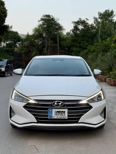 Hyundai Elantra 2022