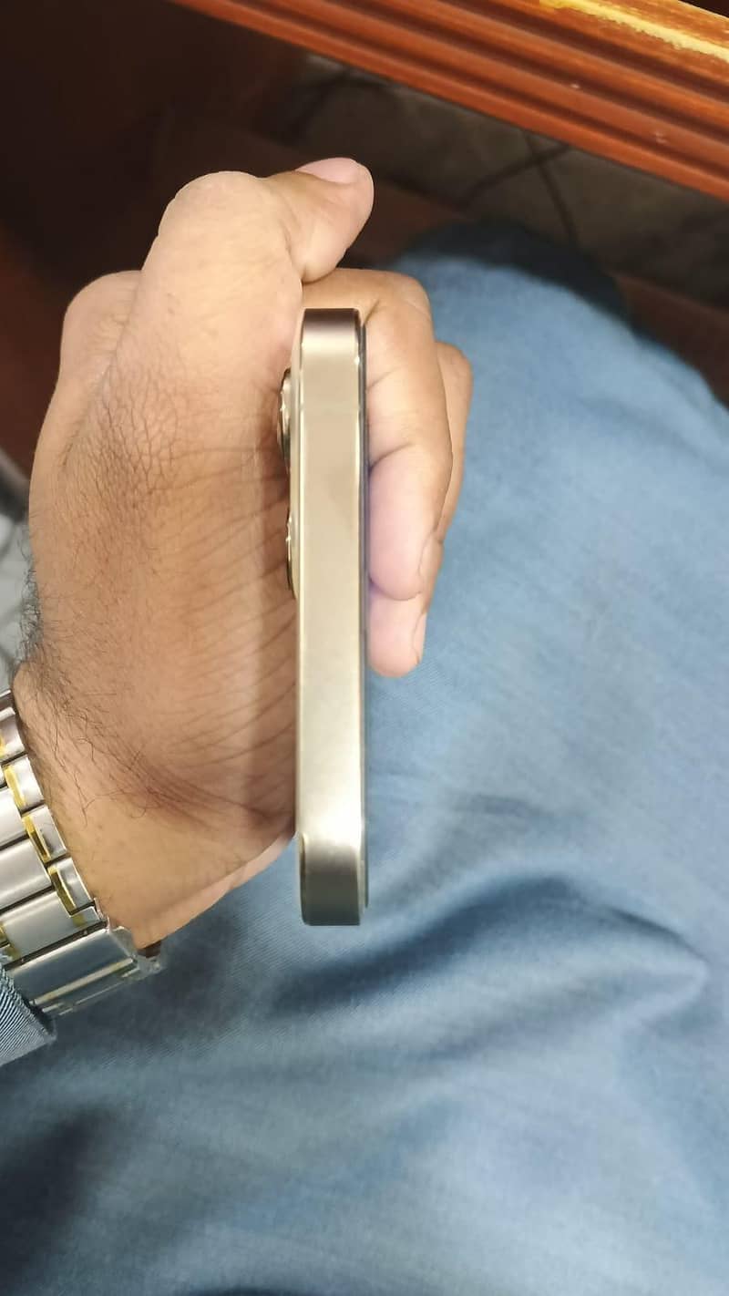 Apple iPhone 12 Pro Max 2