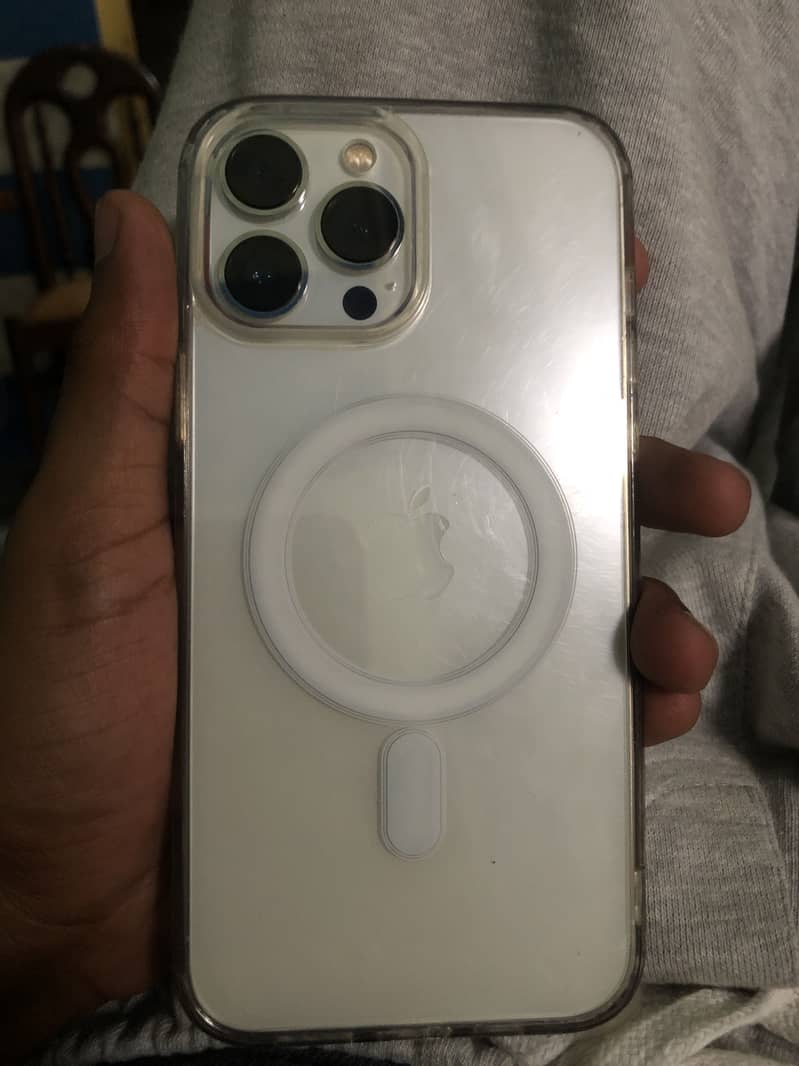 Apple iPhone 13 Pro Max 0