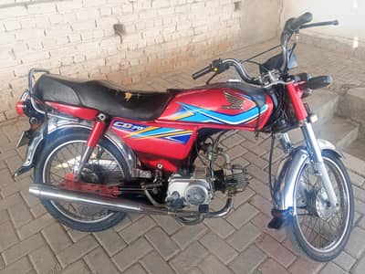 one hand using, good condition, eye capture bike