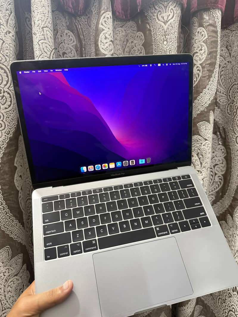 MacBook pro 1