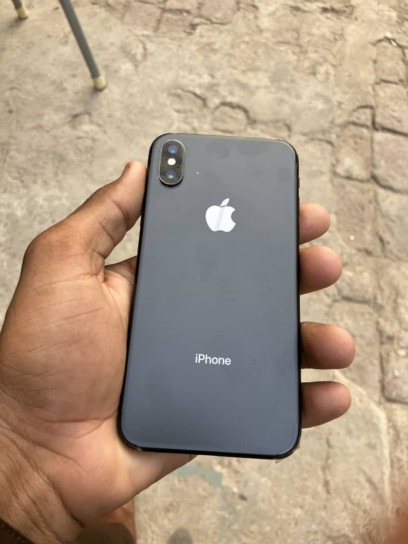 Apple iPhone X 3