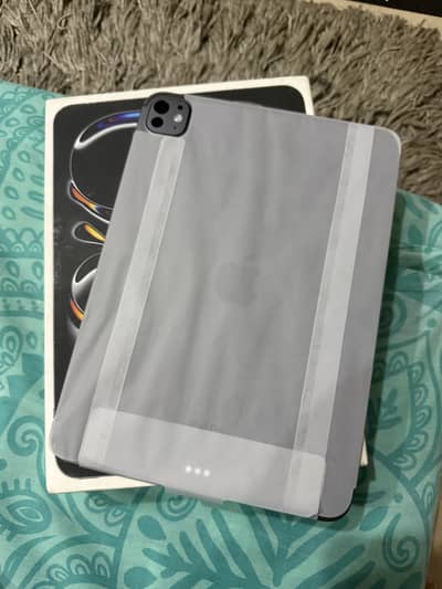 Ipad pro m4 11 inch 256gb Brand new Apple non active
