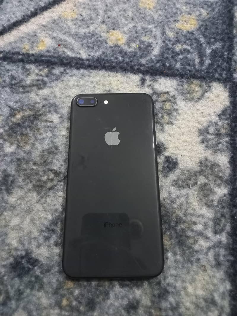 Apple iPhone 8 Plus 2