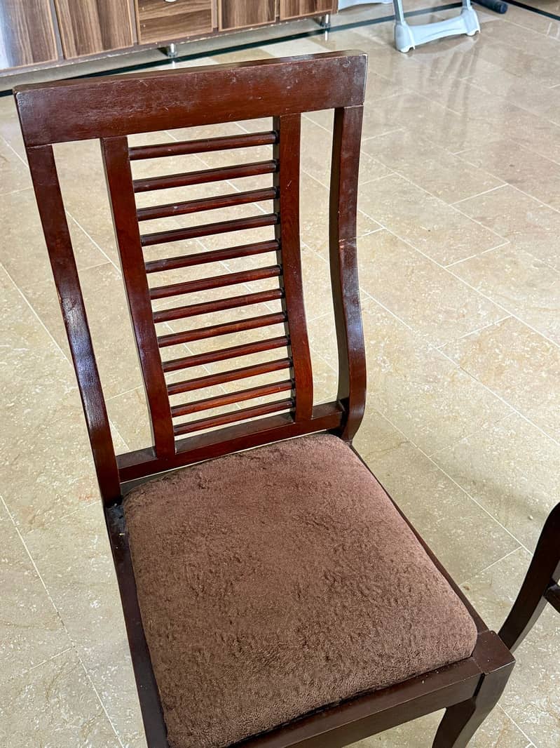 6 seater dining table 1