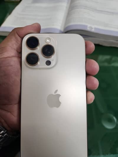 Apple iPhone 16 Pro Max
