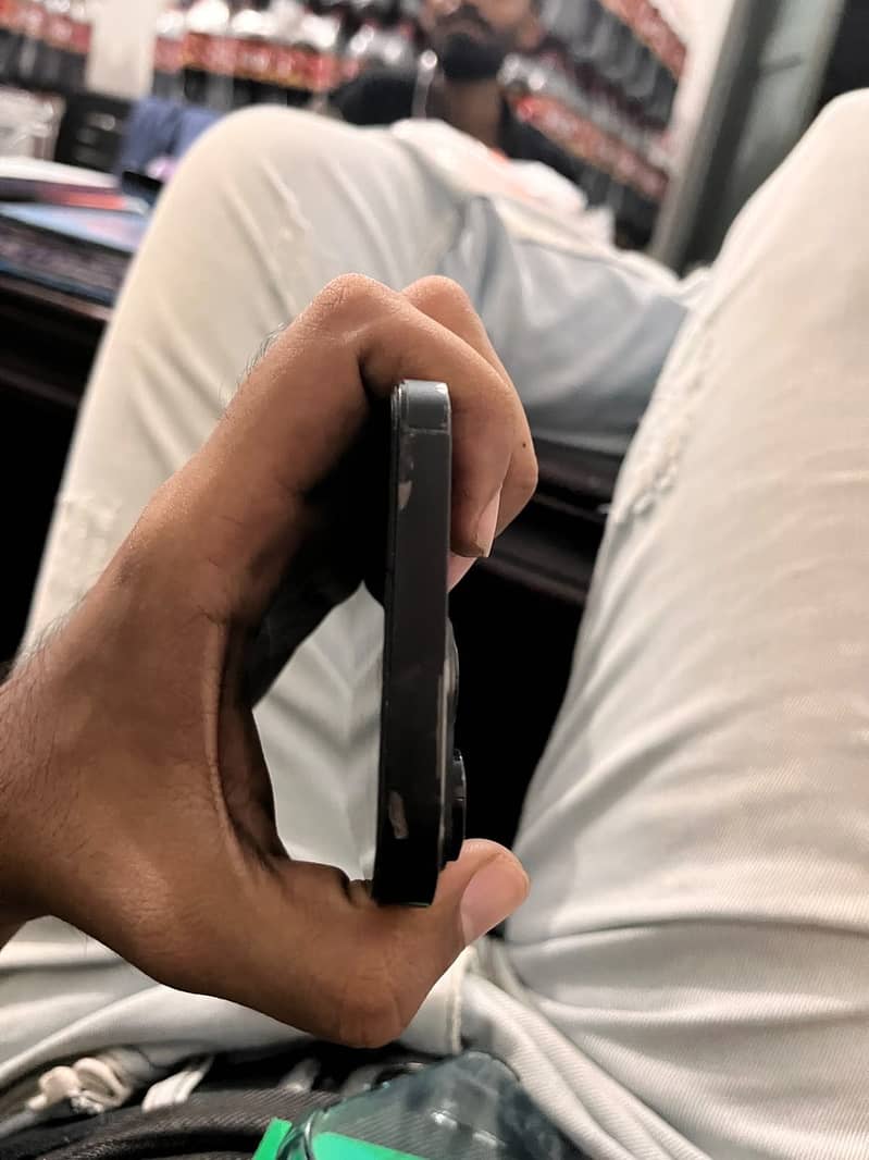 Apple iPhone 14 Pro Max 4