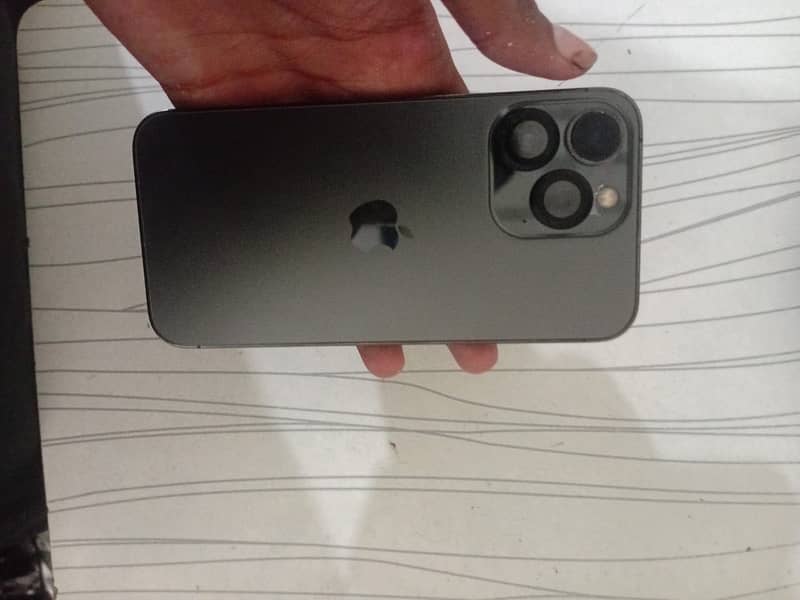 Apple iPhone 13 Pro 0