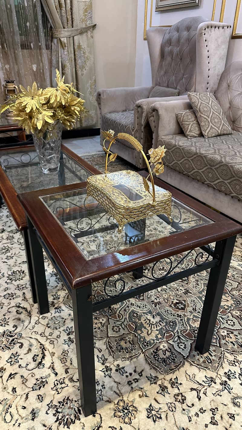 Centre table with two side tables 2