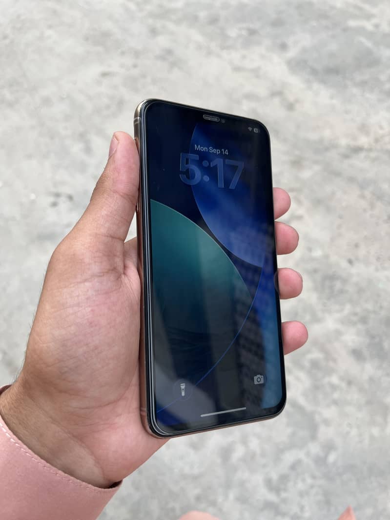 Iphone 11 pro max 1