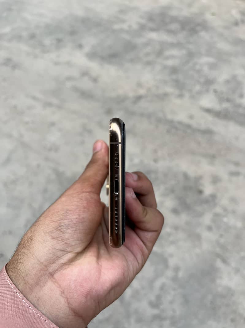 Iphone 11 pro max 2