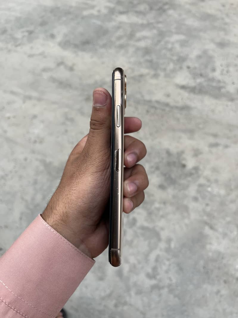Iphone 11 pro max 5