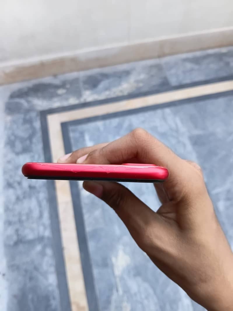 Apple iPhone 8 Plus 3