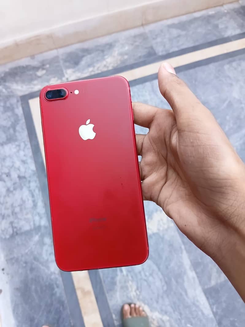 Apple iPhone 8 Plus 4