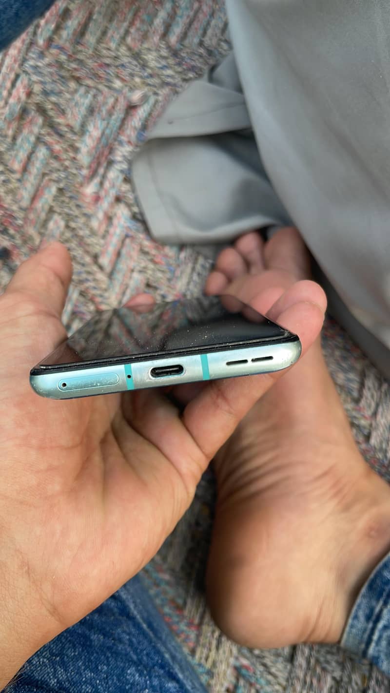 One Plus 8T 1