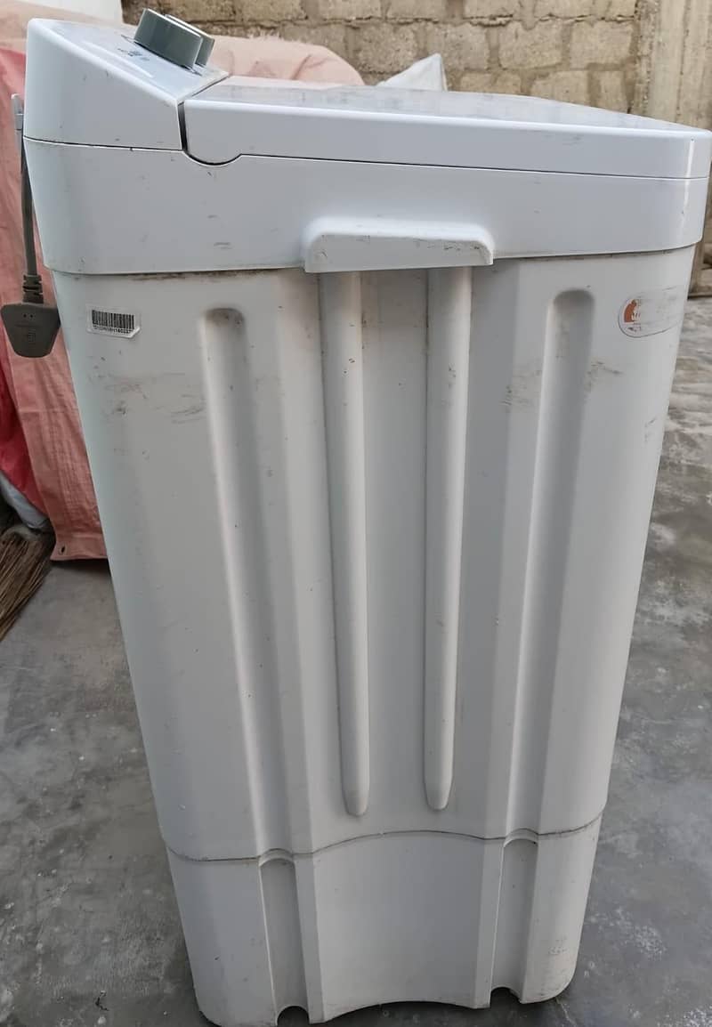 Dawlance washing machine 4