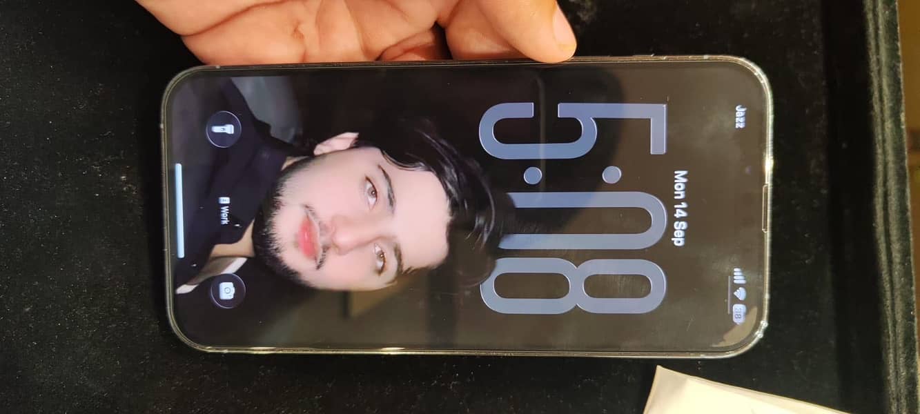 Apple iPhone 13 Pro Max 1