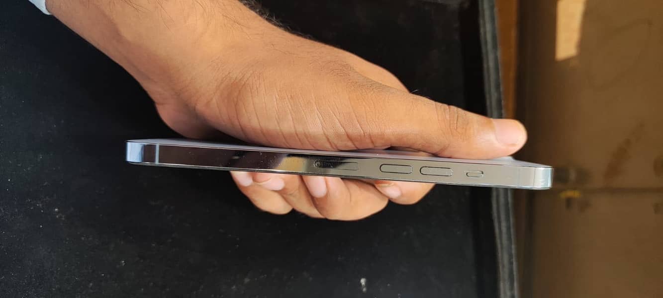 Apple iPhone 13 Pro Max 5