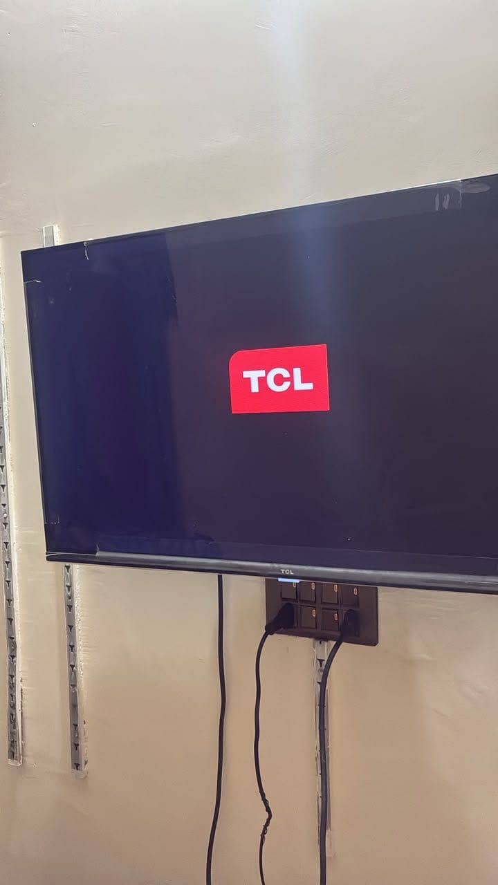 Tcs 32 inch 0