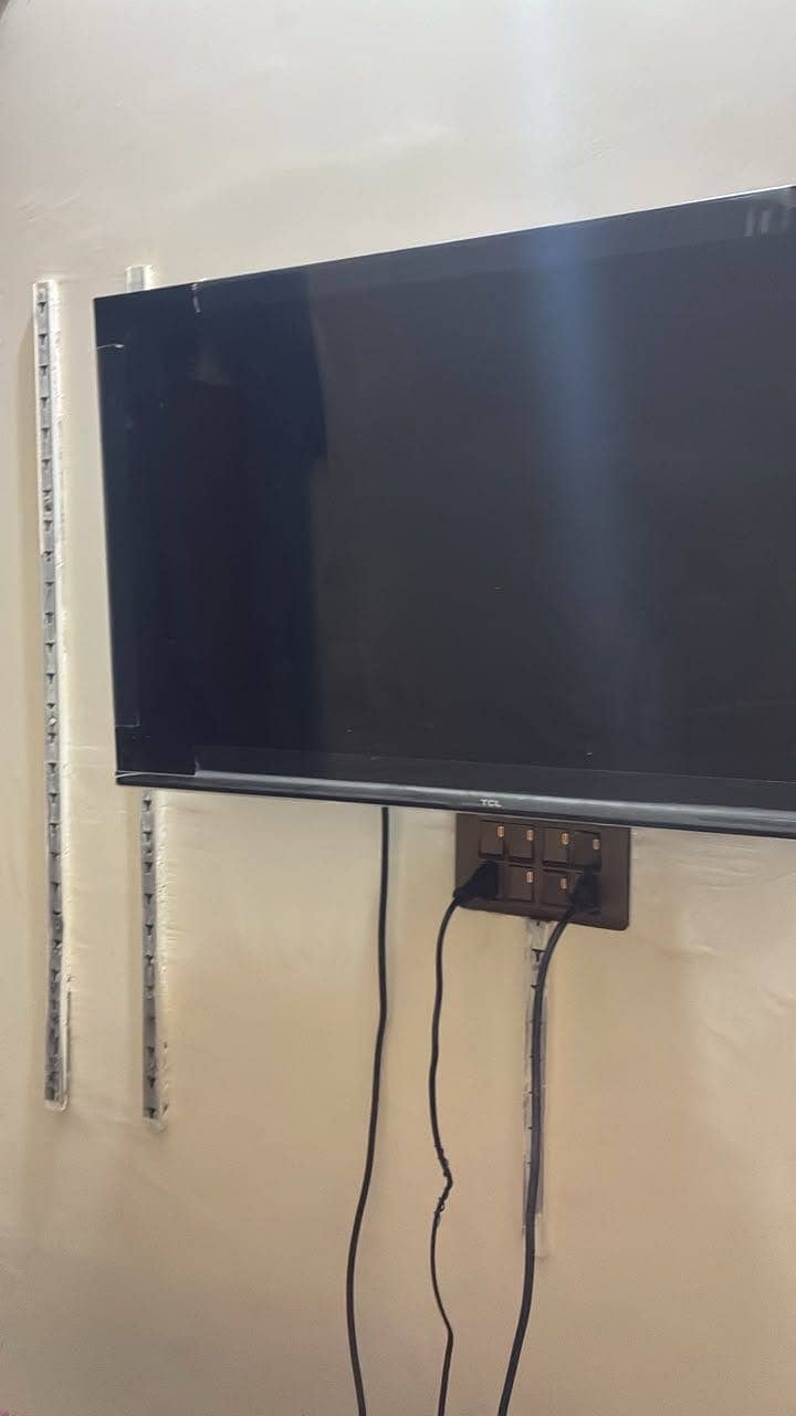 Tcs 32 inch 6