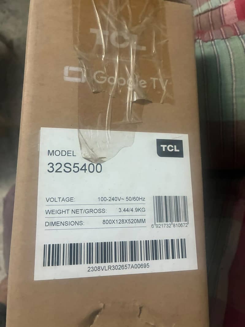 Tcs 32 inch 8