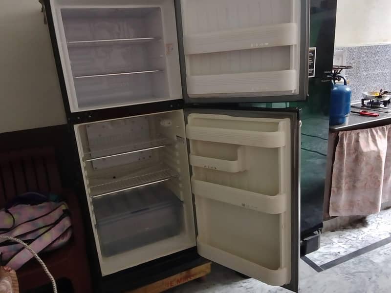 fridge 0