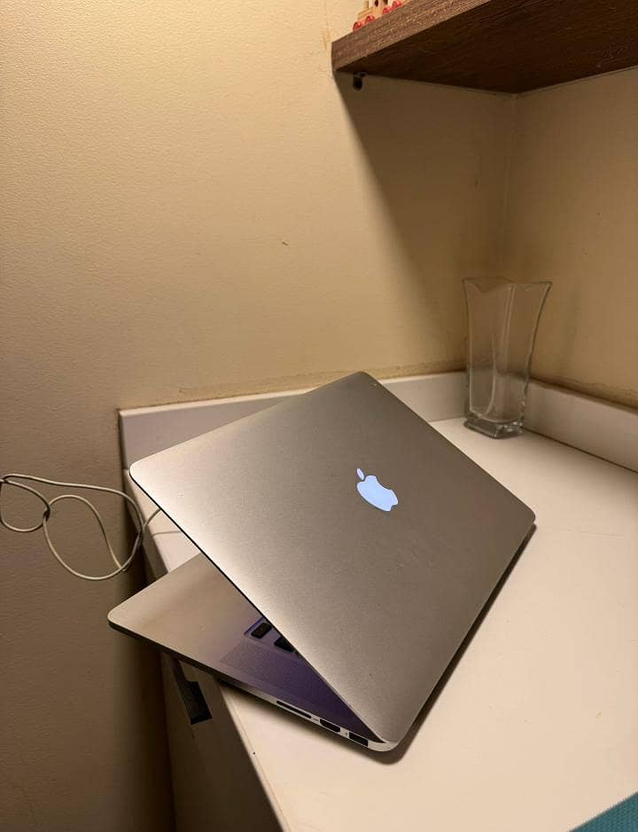 MACBOOK 2015 PRO 1