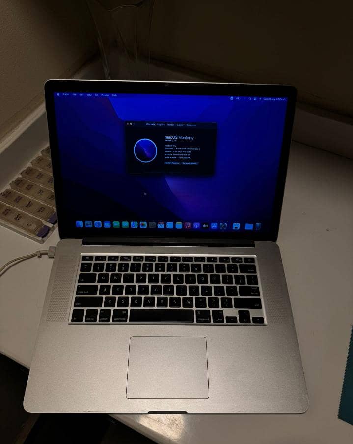 MACBOOK 2015 PRO 3