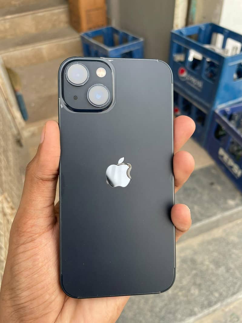 Apple iPhone 13 2