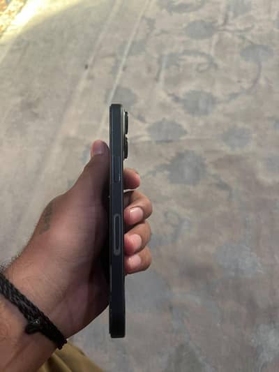 Apple iPhone 15