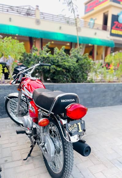 Honda CG 125 16 model for sale excellent condition
