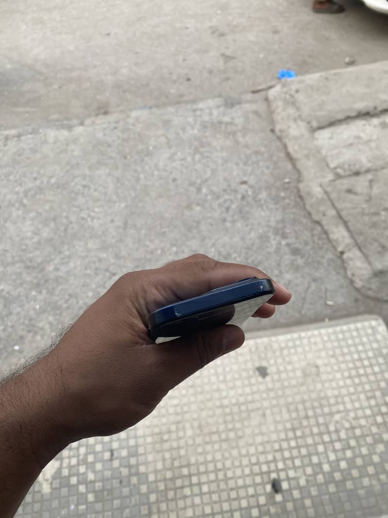 Apple iPhone 15 Pro 2