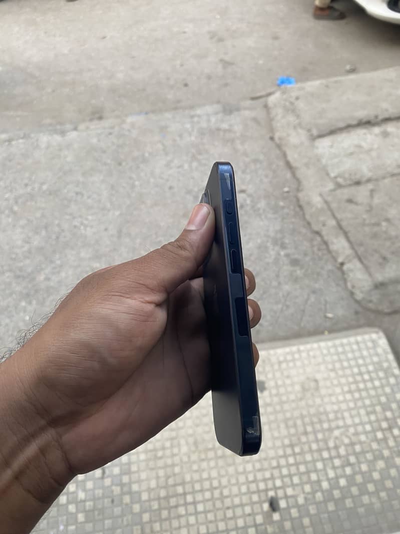Apple iPhone 15 Pro 5