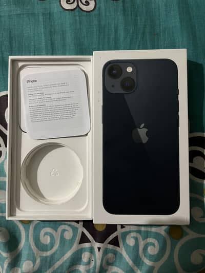 Apple iPhone 13