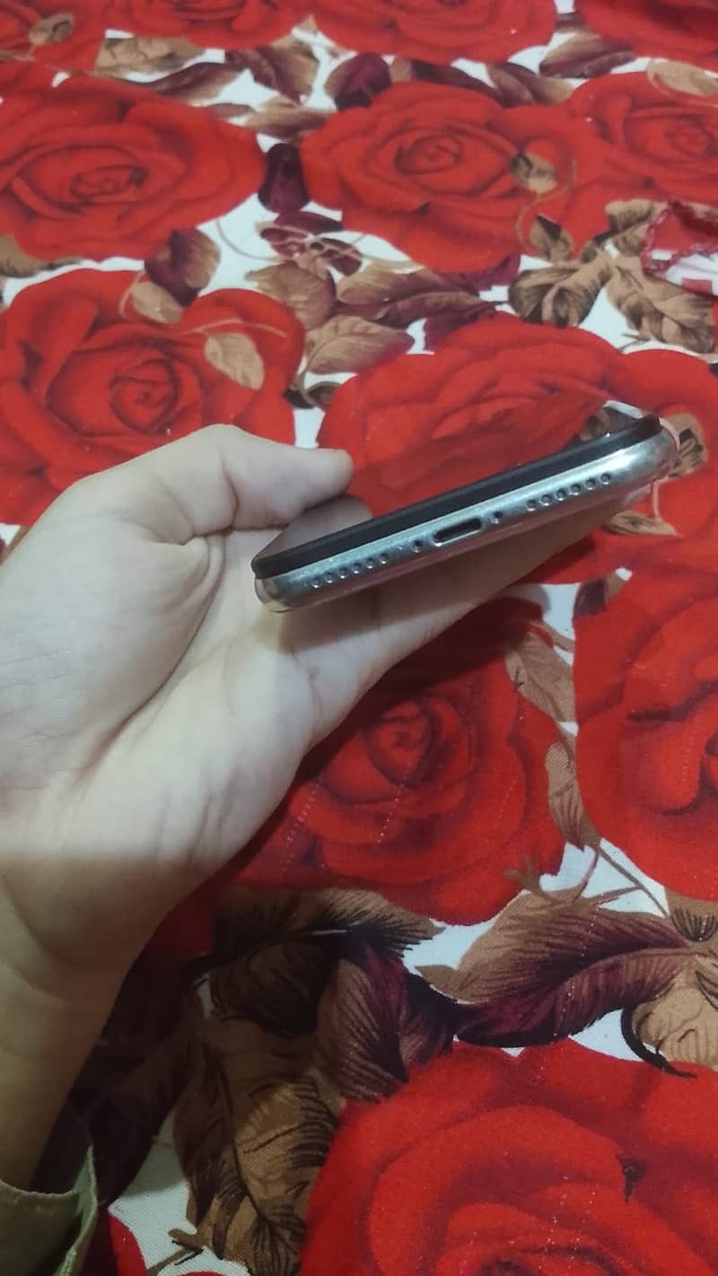 Apple iPhone X 7