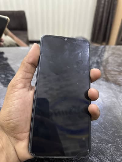 Vivo Y21 sale 4+64 box + charger available