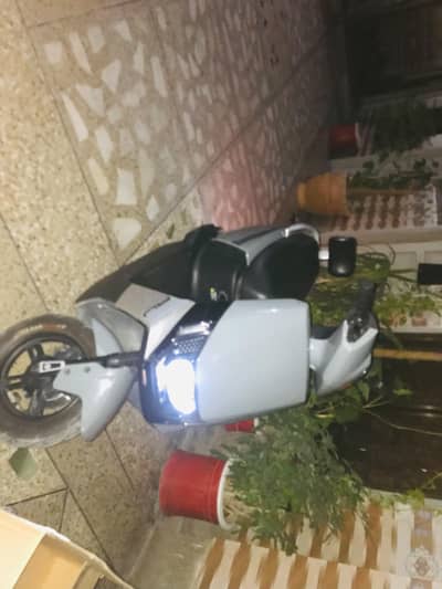 electric scooty yadea rubine