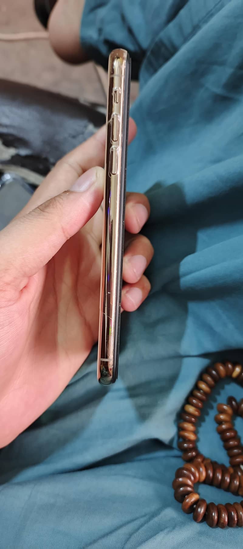 Apple iPhone XS 3