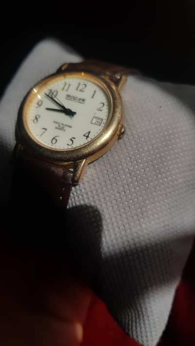 Roger quartz Japan made