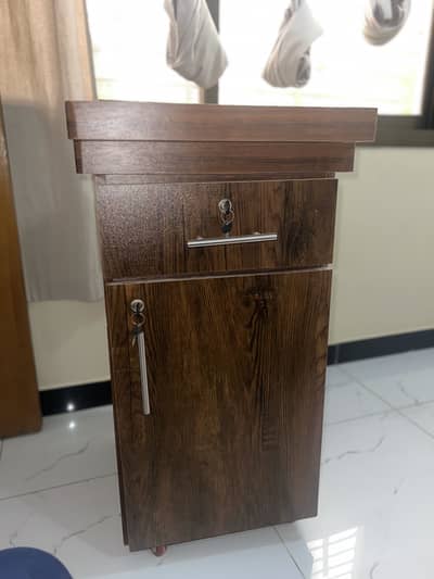 Folding Space Saving Iron Stand