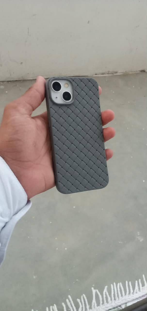 Apple iPhone 13 3