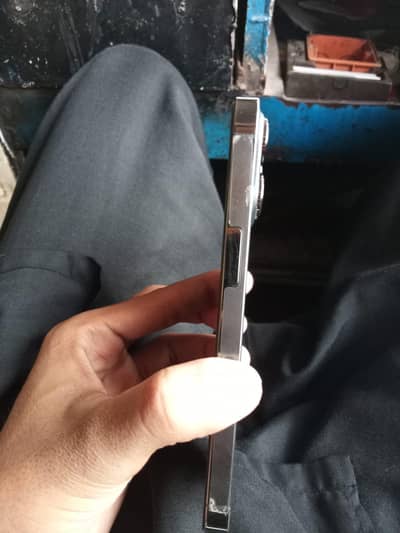 Apple iPhone 13 Pro