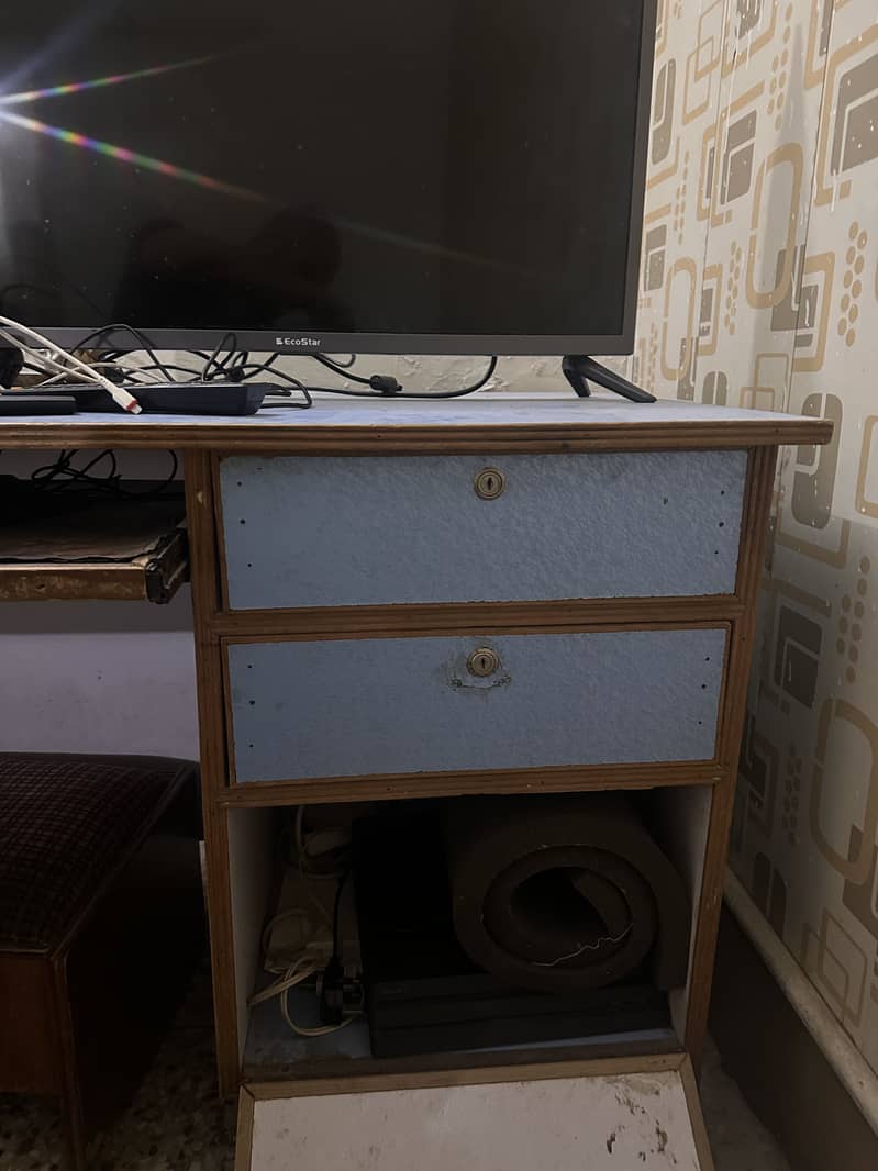 Computer Table For Sale 0