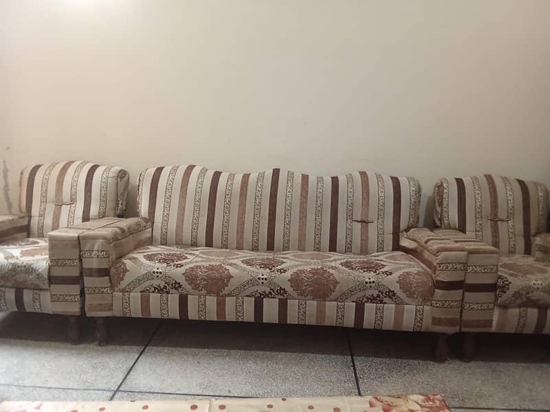 Sofa set 0