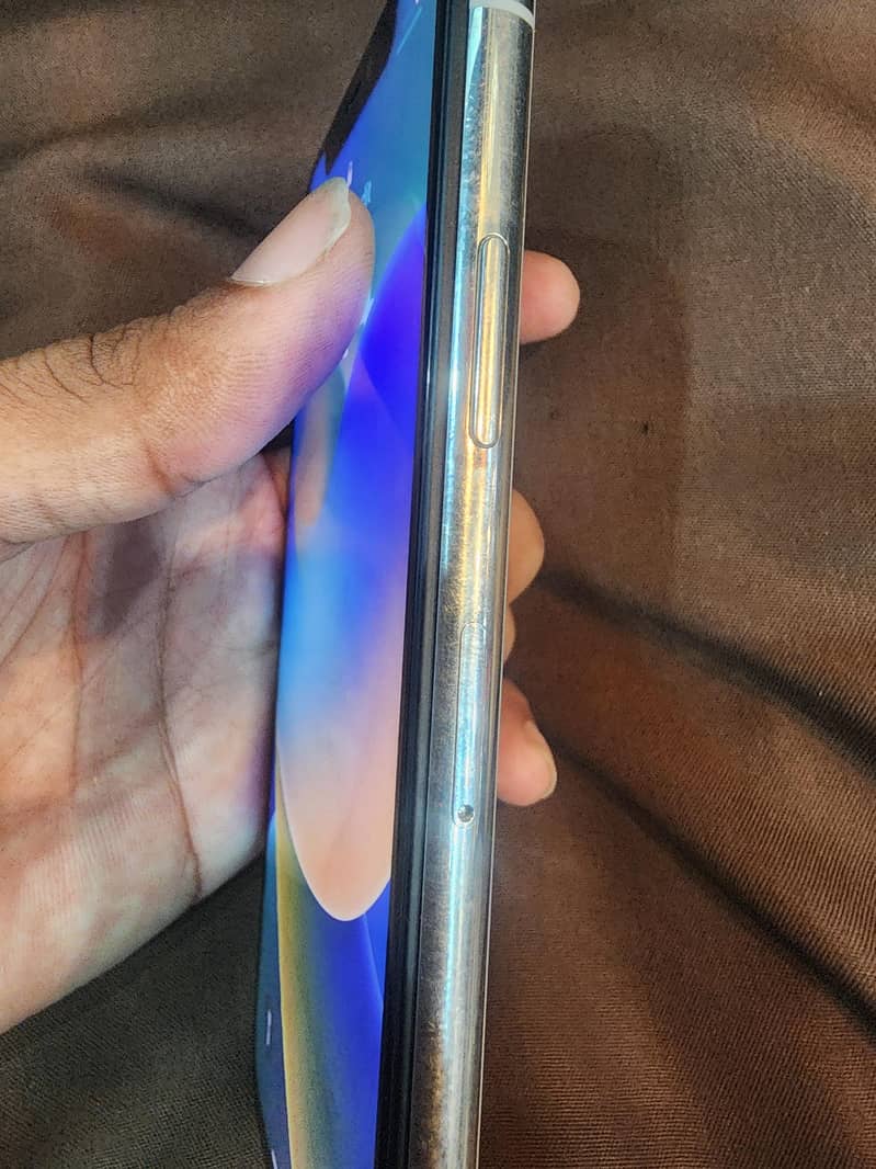 Apple iPhone X 3
