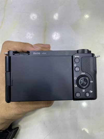 Sony ZV-E10 Mirrorless Vlogging Camera with 16-50mm Lens