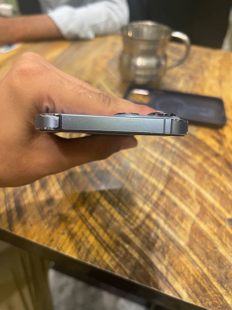 Apple iPhone 13 Pro Max 5