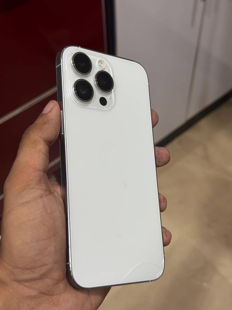 Apple iPhone 14 Pro Max 2