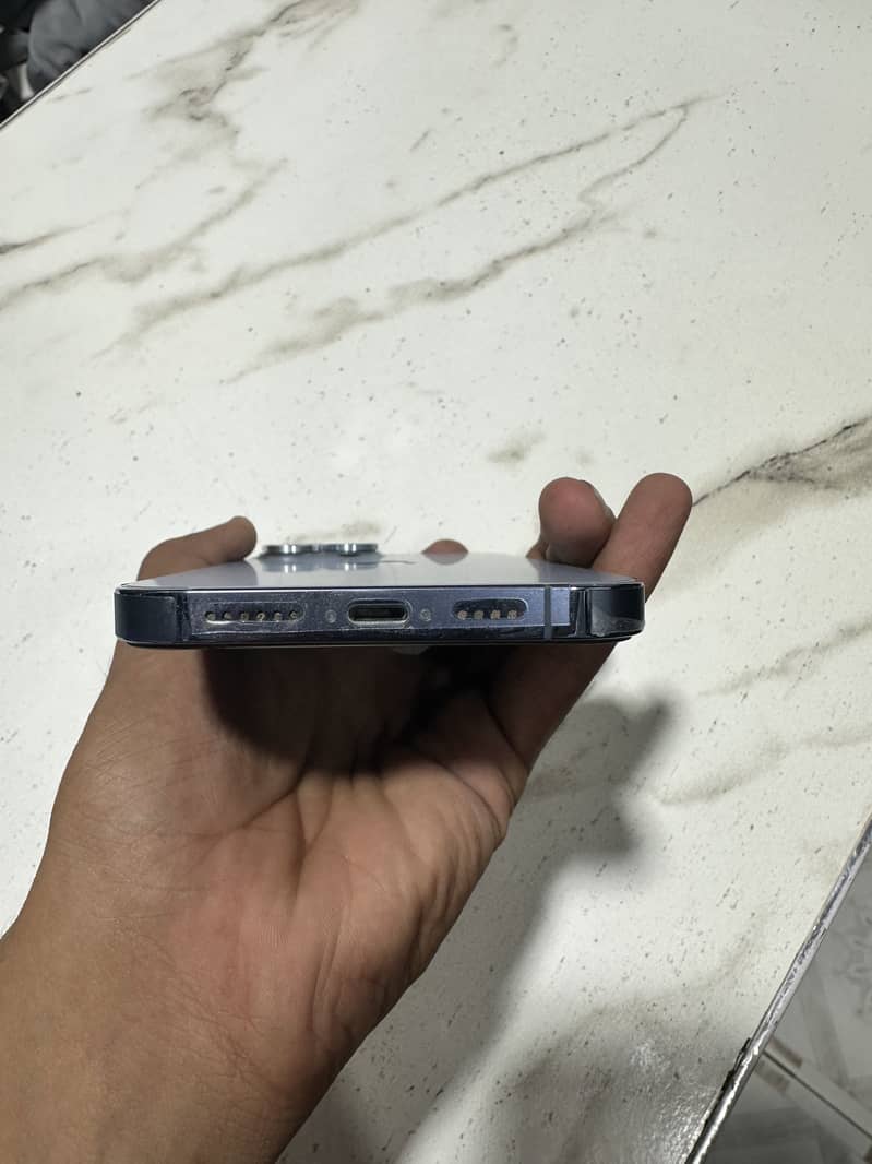 Apple iPhone 13 Pro Max 3